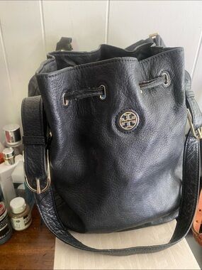 Tory Burch Black Leather Drawstring Shoulder Bucket Bag with Gold Accent